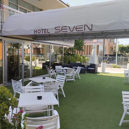 Hotel Seven Rimini Luaran gambar